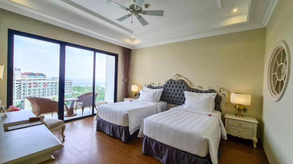 Vinoasis Phu Quoc Hotel Биен Хоа Екстериор снимка