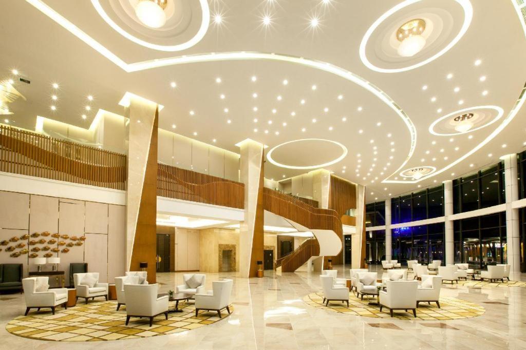 Vinoasis Phu Quoc Hotel Биен Хоа Екстериор снимка